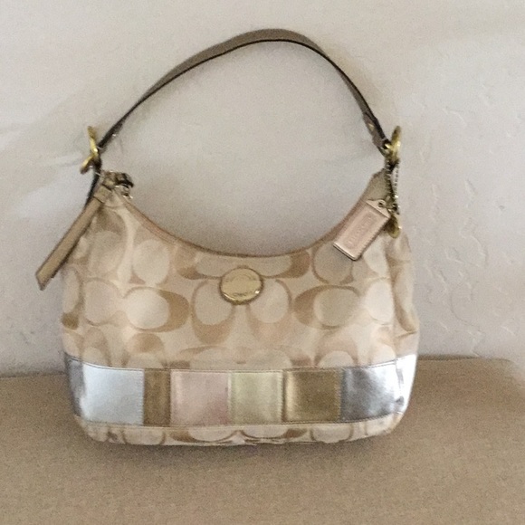 Coach Handbags - Coach Purse